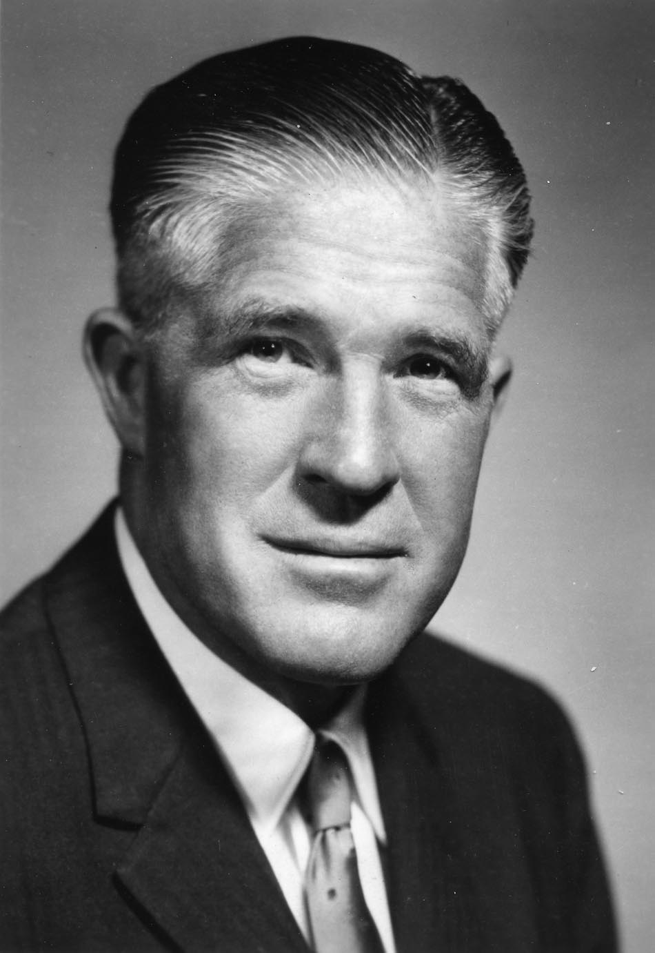 George W. Romney föddes den 8 juli 1907.