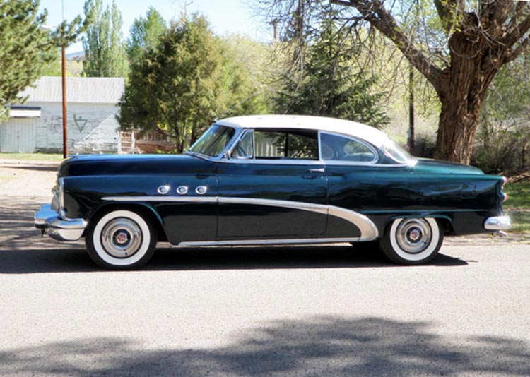 En fin medelklassare var denna 1953 Buick Special Riviera som tillverkades i 58.780 exemplar.