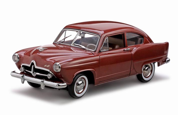 Här har vi Henry J med den andra nya färgsättningen som kallas Caribbean Coral Metallic.