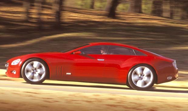 Med sin V8 på 6,0 liter och 430 hk är Chevrolet SS lika snabb som den ser ut! För det är väl inte en Ferrari som fastnat på bilden? Förresten, är inte detta en conceptbil som brukar höra hemma enbart på bilsalonger? Rätt, SS körs redan i svindlande farter på testbanor. Skall vi gissa tre gånger om GM planerar serieproduktion?