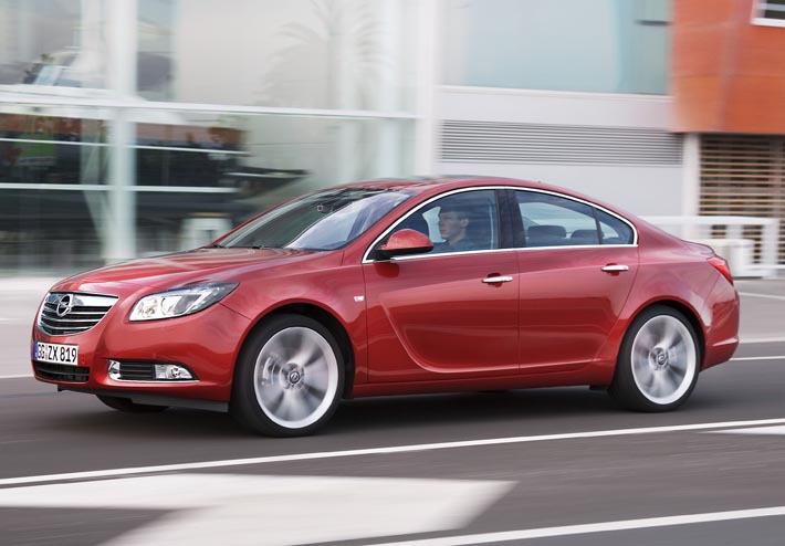 Den nyligen introducerade Opel Insignia har nära syskon hos General Motors i USA.