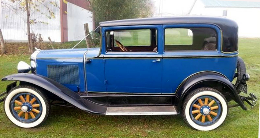 1930 Pontiac Big Six 2dr Sedan.