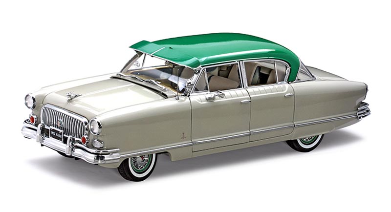 Den första versionen som kom ut var 5111, lackerad i Meadow Green Metallic över Sea Mist Gray. Även den saknar Continental kit.