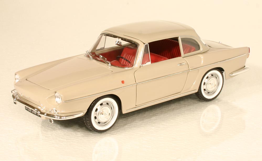Caravelle med hardtop tog bort en del av den sportighet som kännetecknat Floride Coupé.