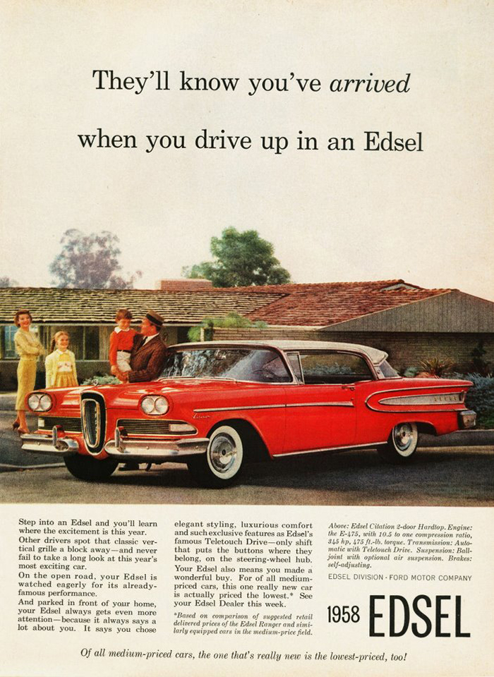 En tidig annons för Edsel med en lycklig familj. Fint hus och en sprillans ny Edsel Citation.