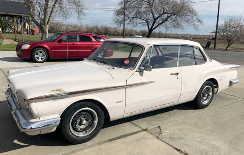 1962 Plymouth Valiant Signet 200 2dr Hardtop.
