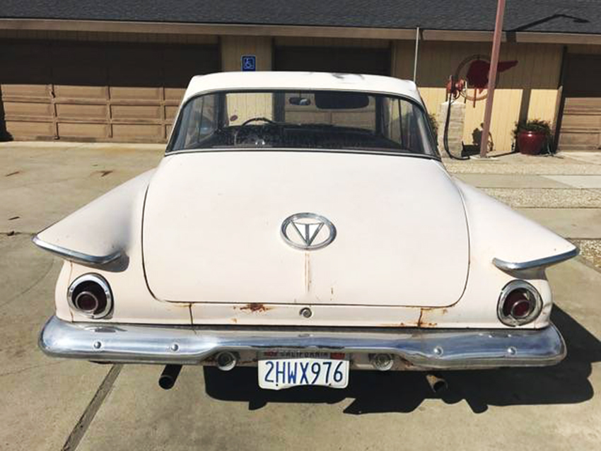 1962 Plymouth Valiant Signet 200 2dr Hardtop.