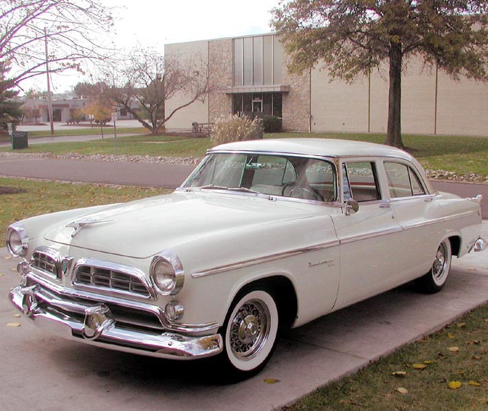 Chrysler Windsor 1955 – elegans i lågmäld förpackning.
