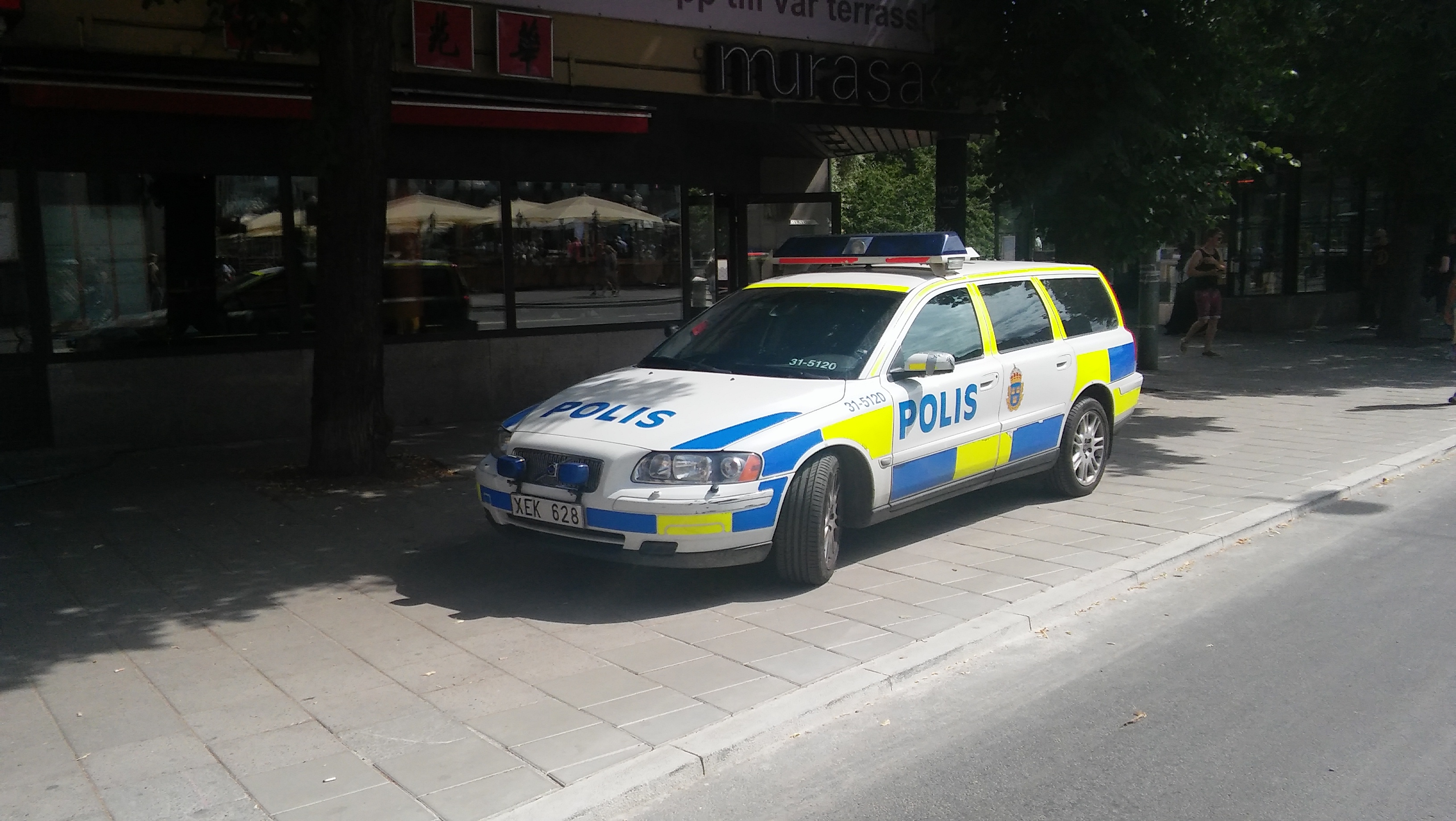 HAN LITAR INTE PÅ POLISEN
