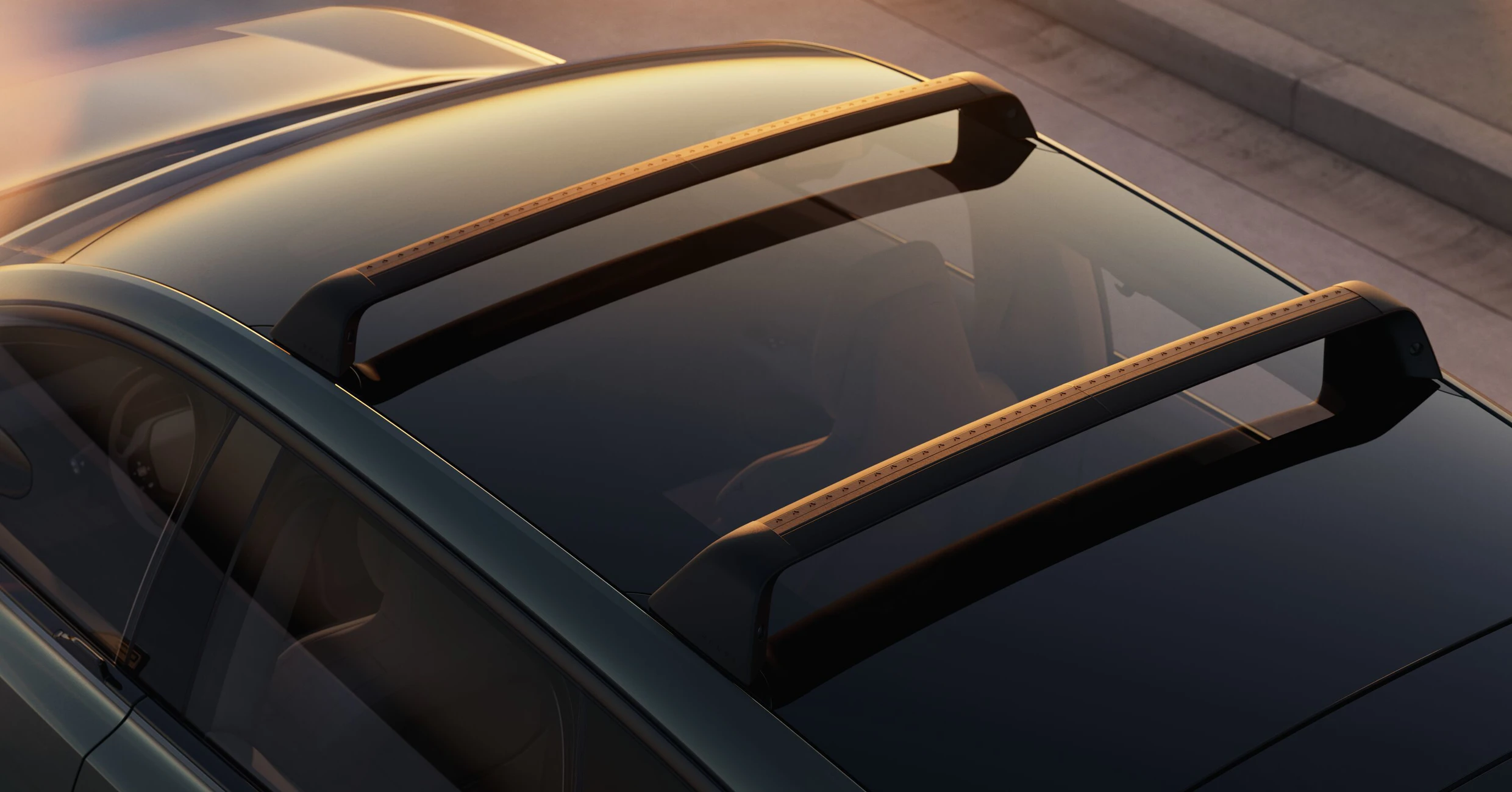 Volvo EX60 kommer med stilrena takrails som smälter in i bilens design, vilket ger flexibilitet för allt från takboxar till cykelhållare.