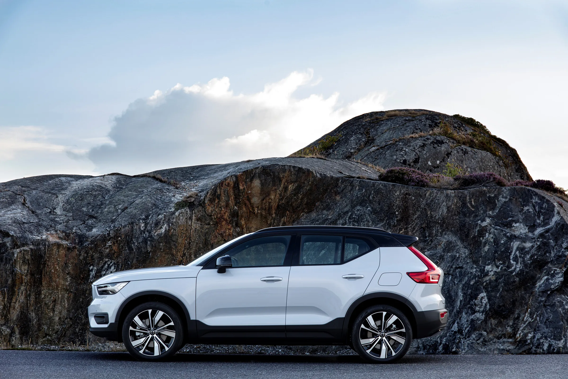 Volvo XC40 Recharge – ett av de tryggaste elbilsköpen på begagnatmarknaden.