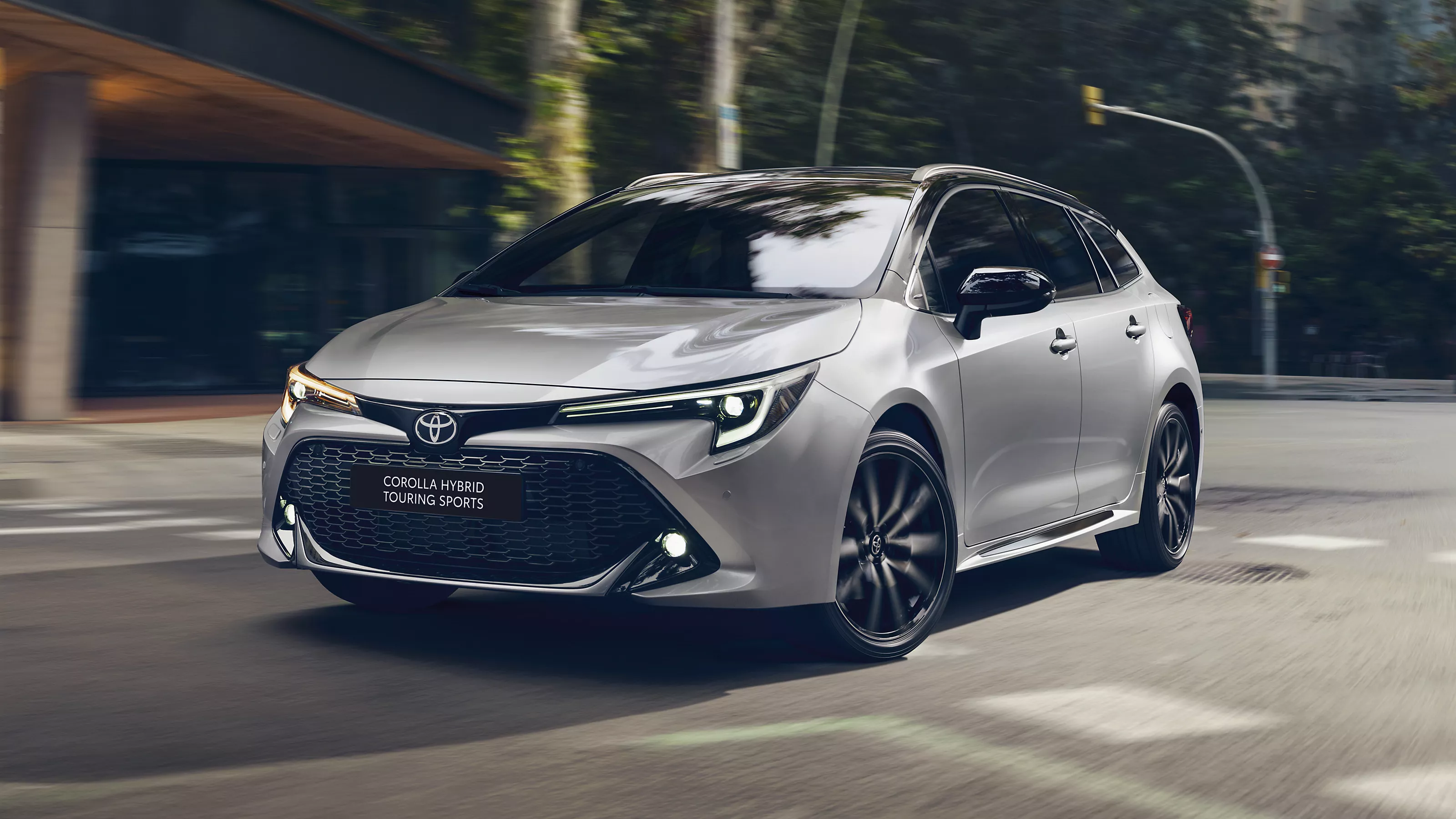 Toyota Corolla Touring Sports – en populär modell som länge varit en favorit bland svenska bilköpare tack vare sin rymlighet.