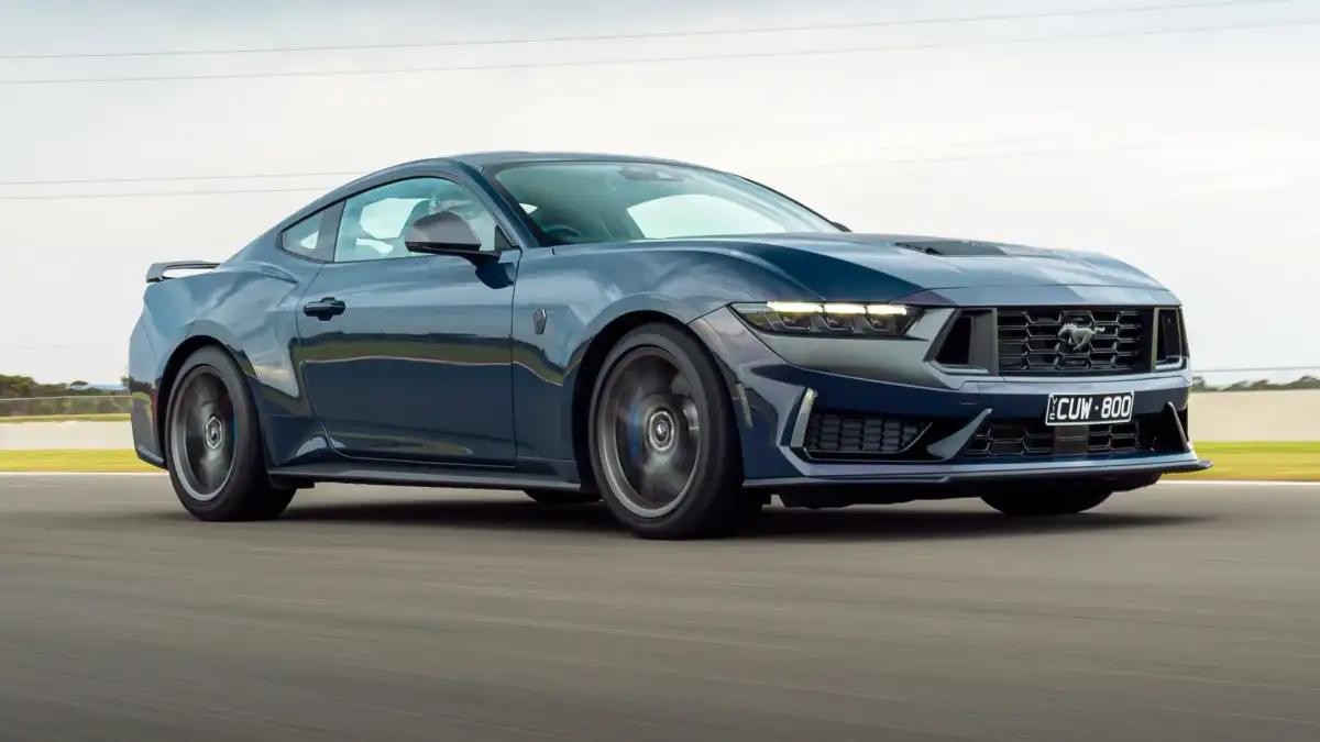 Ford Mustang Dark Horse är framtidens samlarbil. Den nya 5,0-liters Coyote V8:an är Ford sista nya V8 utan hybridteknik.
