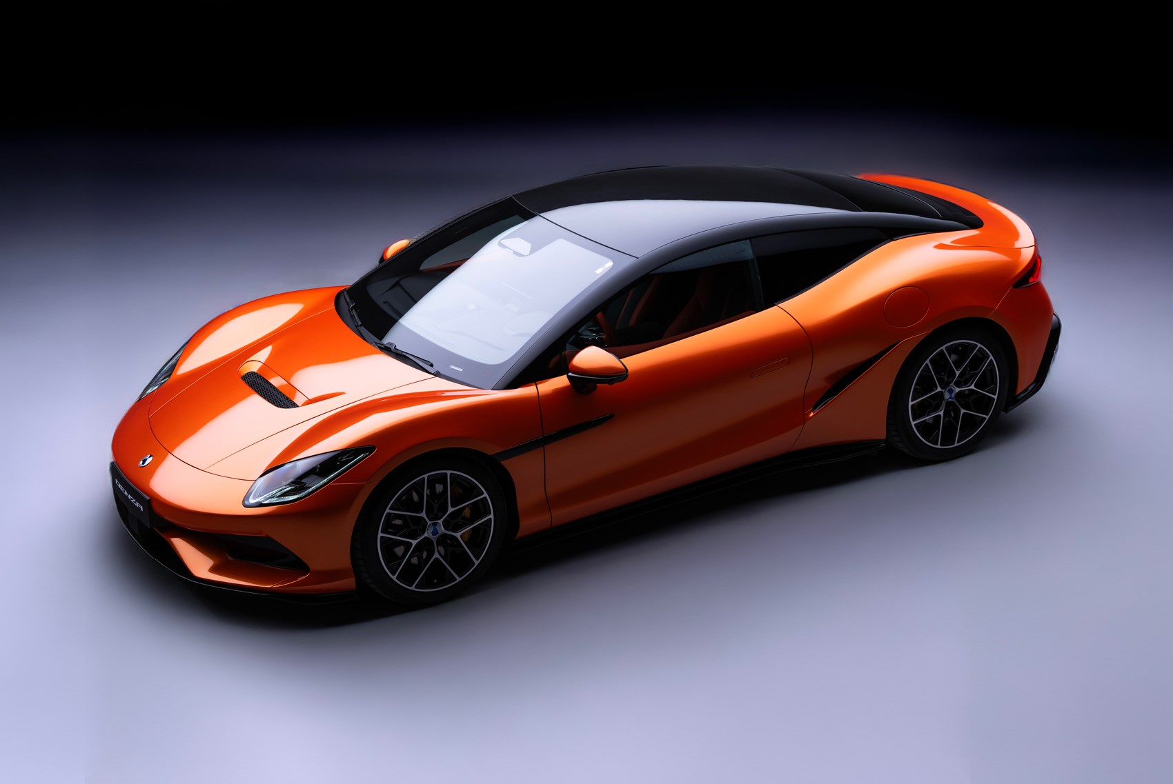 Den exakta modellen av Z9 GT, vilken är den sportbil som ska försöka ta sig an Porsche, är ännu inte presenterad. Detta är en tidig variant.