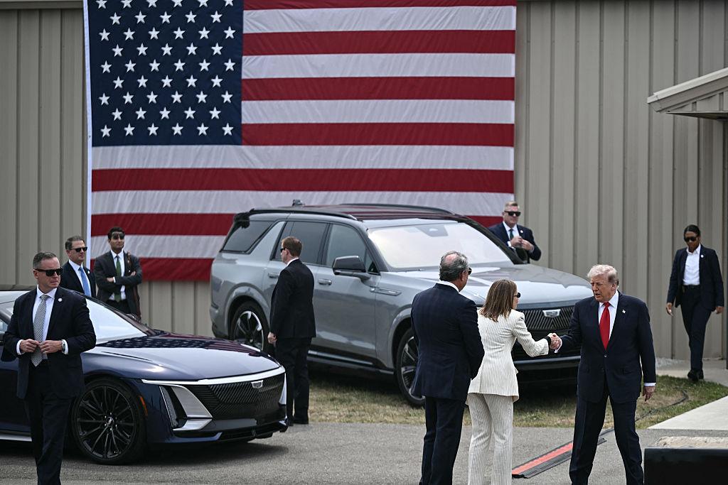 Vita huset beställer 250 Cadillac Escalade – därför väljer USA en stor V8-SUV