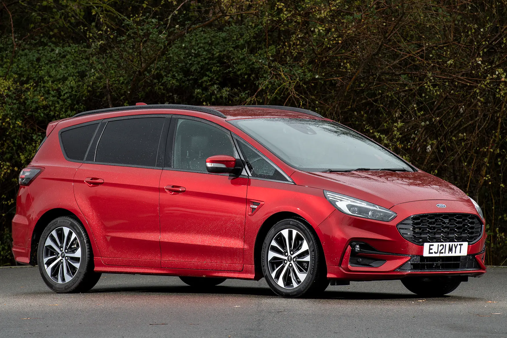 Ford S-Max är en sportigare familjebuss som kom 2006. Genom åren har den vunnit flera utmärkelser.