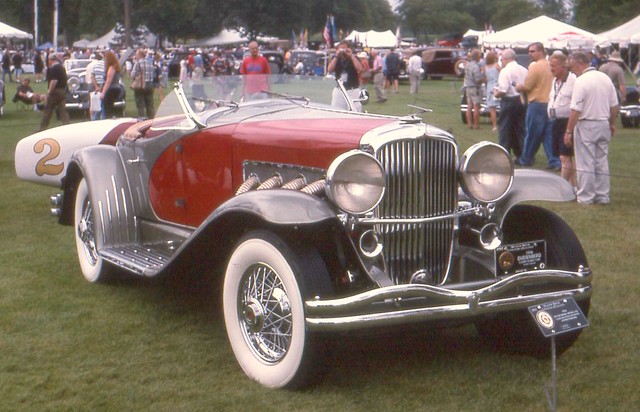 Den Duesenberg SSJ som Clark Gable påstods äga. Bilen har haft flera färgkombinationer genom åren.