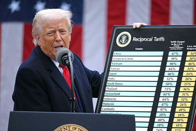 Trump hotar med 50-procentig biltull mot Kanada