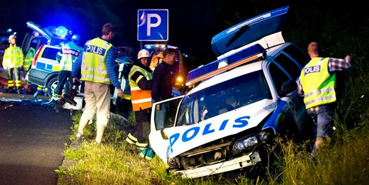 MOTOR-LIFE GRANSKAR 01: Polisen prejar för att det är kul