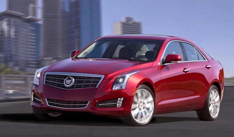 ATS har getts den numera typiska grillen som kom först på mäktiga Cadillac Sixteen.
