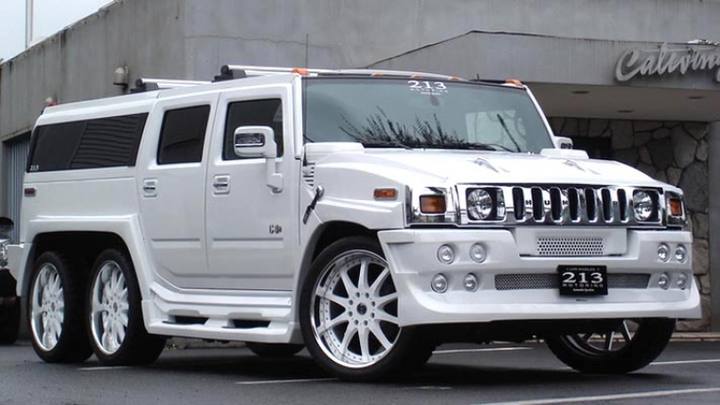 Ju större  desto bättre! Hummer H2 Ultimute Six imponerar stort!