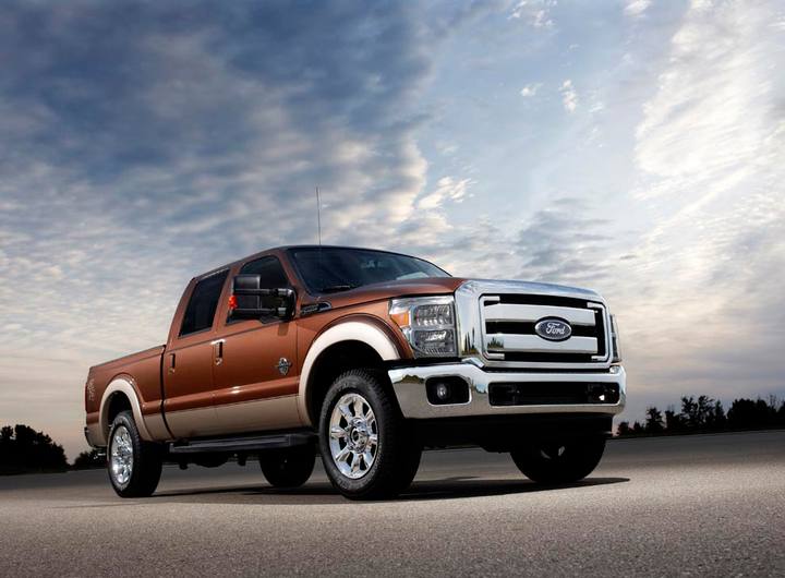 2012 Ford F-Series Super Duty är ett fantastiskt fordon med aggressiv design.