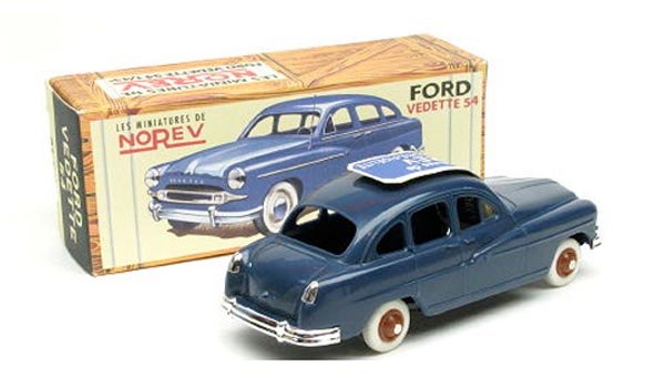 1954 Ford Vedette i "Norev Originales Series" — kompletterad med en mörkare blå nyans.