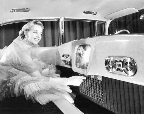 MOTORAMA BLEV EN AV HISTORIENS MEST GLAMOURÖSA BILÄVENTYR