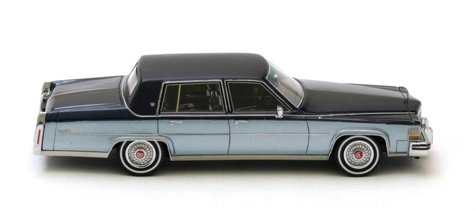 Cadillac Fleetwood Brougham i skala 1/43 är en designmässig fullträff