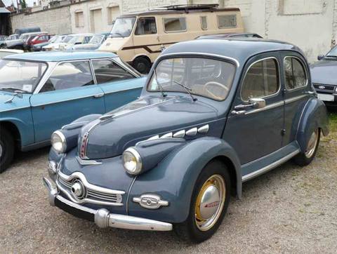Första modellen av Panhard Dyna var en liten knubbig figur!