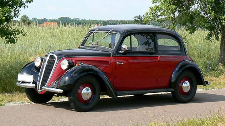 Nya 1937 DKW Sonderklasse med 4-cylindrig motor och bakhjulsdrift.