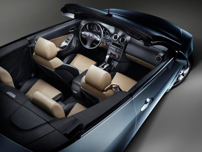 Den härliga interiören i 2009 Pontiac G6 Convertible.