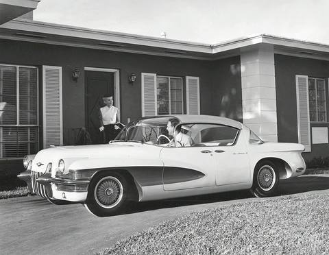 LaSalle II visades också som 4dr hardtop. Drag i formgivningen från Chevrolet Biscayne!