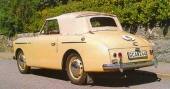 Liten bakruta och breda sufflettstycken kännetecknade flertalet brittiska öppna bilar från det tidiga 50-talet. Austin A40 Sports tillverkades bara i 4.011 exempler mellan 1950 och 1953, varav två finns i Sverige.