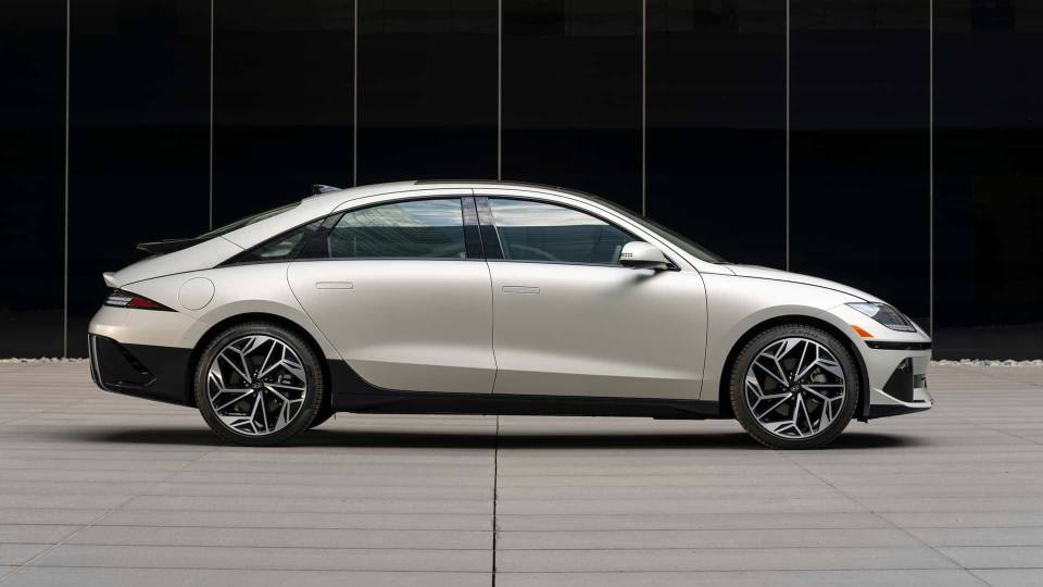 Begagnad Hyundai Ioniq 6: stark räckvidd men kolla laddningen