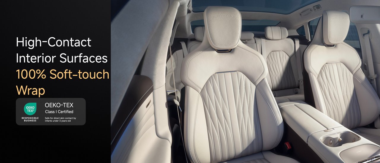 SU7 Ultra har en exklusiv interiör med "Soft-Touch Wrap" material som är OEKO-TEX-certifierat, vilket gör det säkert även för spädbarn.