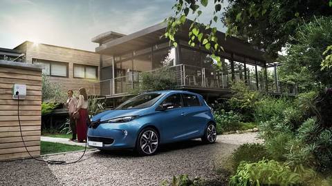 Renault Zoe erbjuder en god balans mellan pris och räckvidd på begagnatmarknaden.