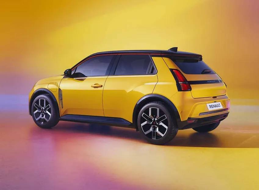 Renault 5 E-Tech – elbilen som väcker en 80-talsikon till liv