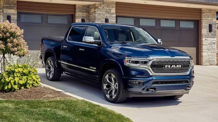 Dodge Ram 1500: V6 eller kraftfull Hemi V8 – motorvalet avgör tillförlitligheten.
