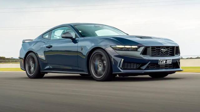 Ford Mustang Dark Horse är framtidens samlarbil. Den nya 5,0-liters Coyote V8:an är Ford sista nya V8 utan hybridteknik.