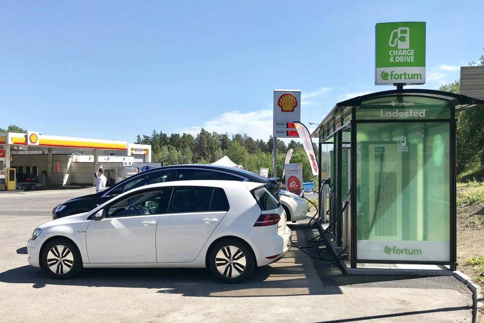 Har elbilen blivit dyrare än bensinbilen 2026?