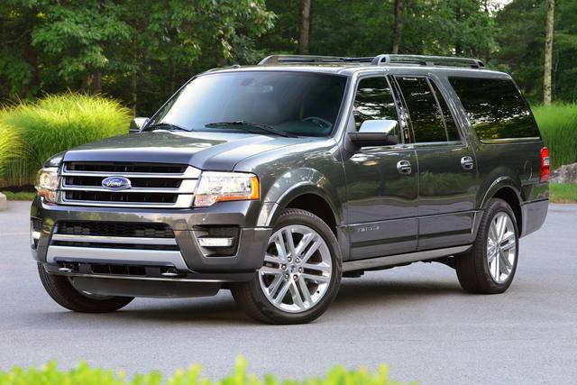 Ford Expedition, en stor SUV med plats för hela familjen och dess packning.
