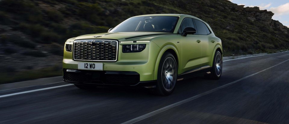 Bentley Torcal är märkets första helt eldrivna bil. Den rullar ut från fabriken med upp till 888 hästkrafter.