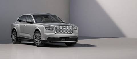 Bentley Torcal är märkets första helt eldrivna bil. Den har en distinkt design med en stor grill och nya strålkastare.