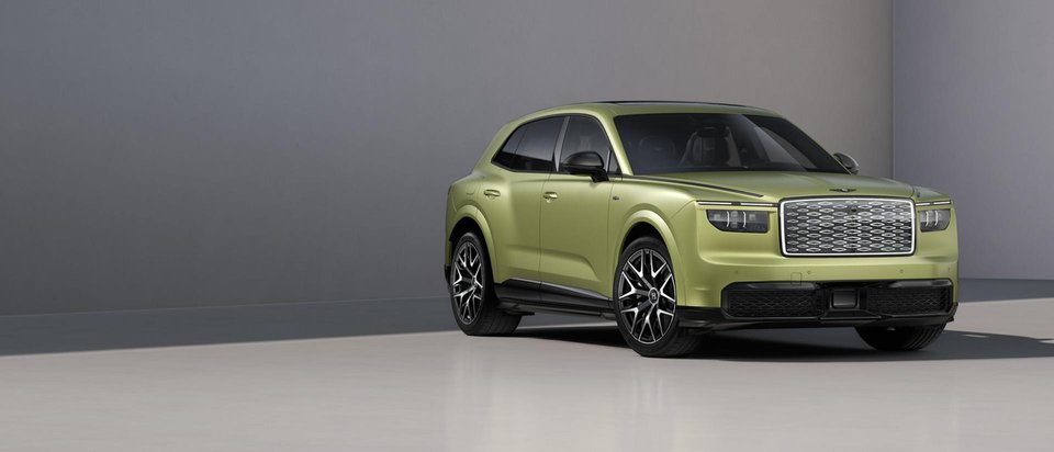 Bentley Torcal markerar märkets inträde på elbilsmarknaden. Den nya lyx-SUV:en har en design som är både modern och Bentley-trogen.
