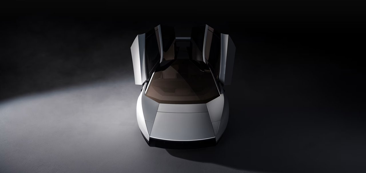 Den nya Roadster har en dramatisk, futuristisk form med måsvingedörrar som öppnar uppåt.