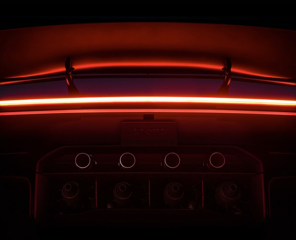 Här flyger nya Tesla Roadster – spektakulär premiär i Texas