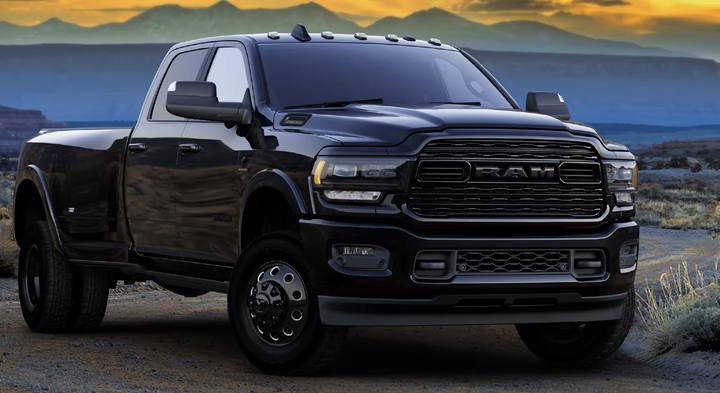 RAM 3500 Dually är ett tydligt exempel på en amerikansk pickup som inte alltid är amerikansk i tullens mening, trots utseendet.