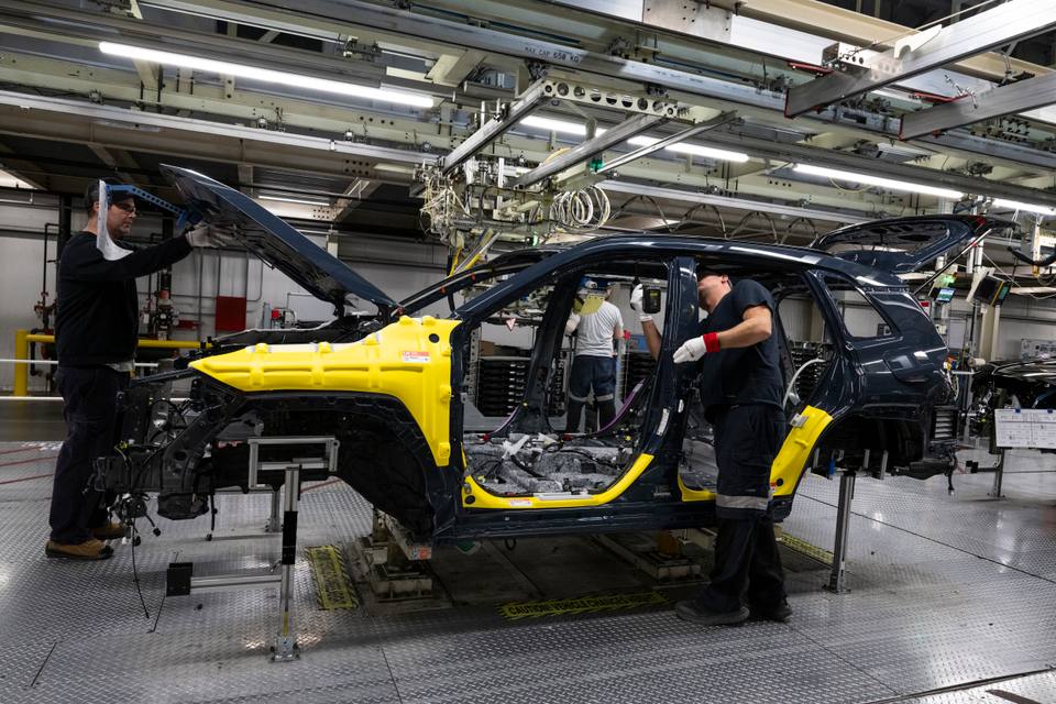 Toyota och Honda kan tvingas stänga fabriker – Trumps tullhot slår mot RAV4 och CR-V